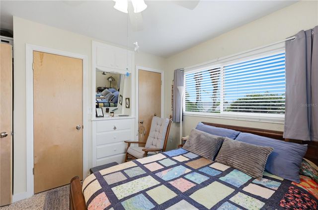 704 PORTIA STREET N, Nokomis, FL 34275