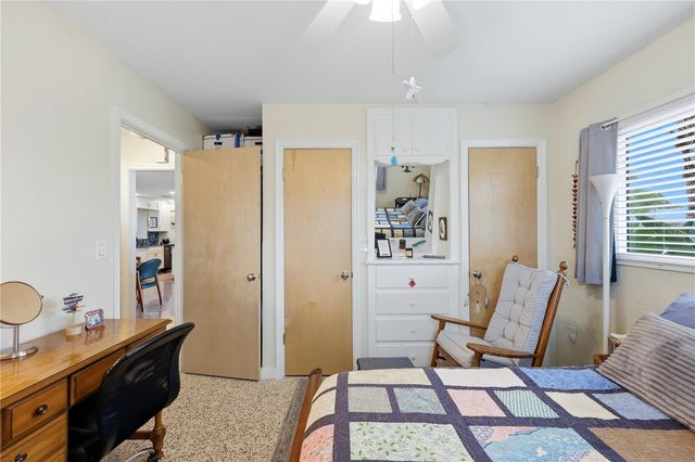 704 PORTIA STREET N, Nokomis, FL 34275