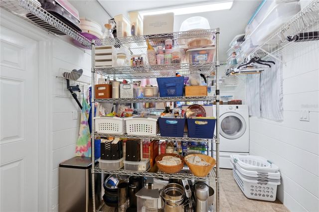 704 PORTIA STREET N, Nokomis, FL 34275