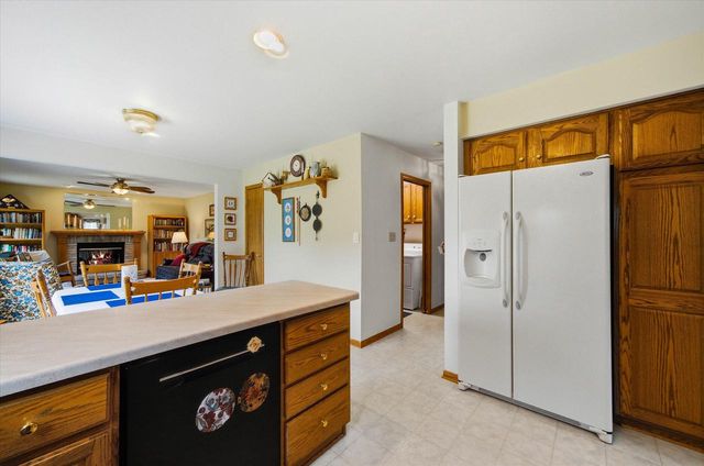 410 Claremont ROAD, Saukville, WI 53080