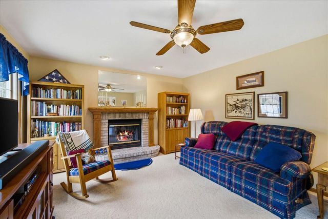 410 Claremont ROAD, Saukville, WI 53080