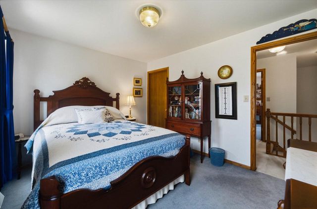 410 Claremont ROAD, Saukville, WI 53080