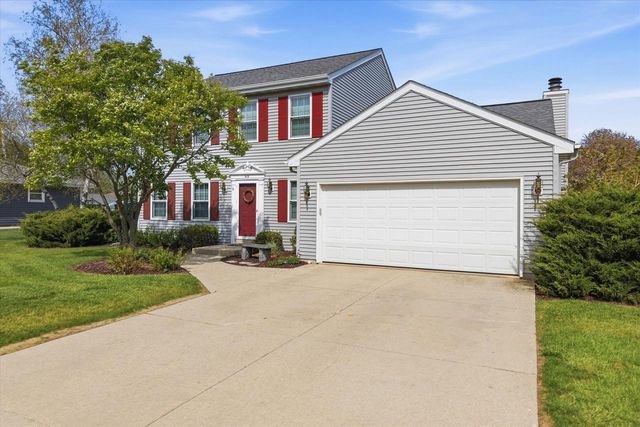410 Claremont ROAD, Saukville, WI 53080