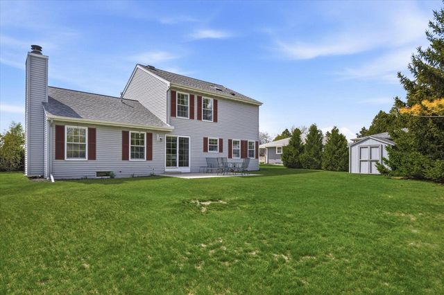 410 Claremont ROAD, Saukville, WI 53080