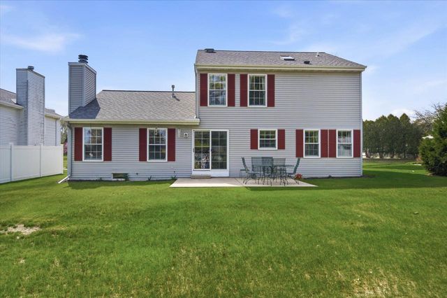 410 Claremont ROAD, Saukville, WI 53080