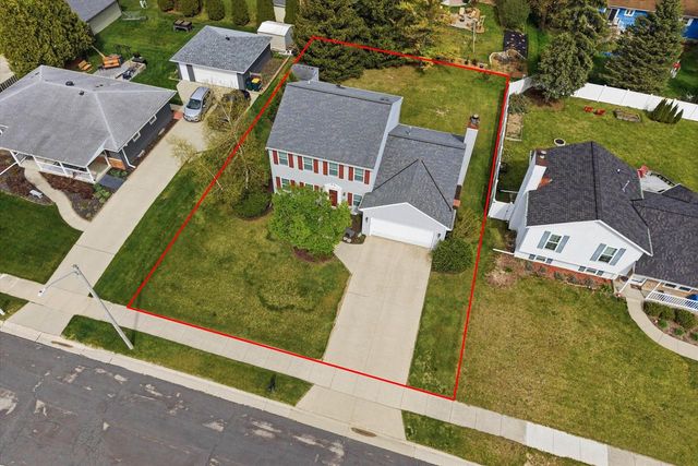 410 Claremont ROAD, Saukville, WI 53080