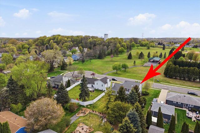 410 Claremont ROAD, Saukville, WI 53080
