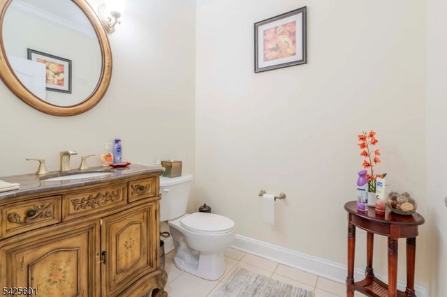 12 Morgan Way, East Hanover Twp., NJ 07936