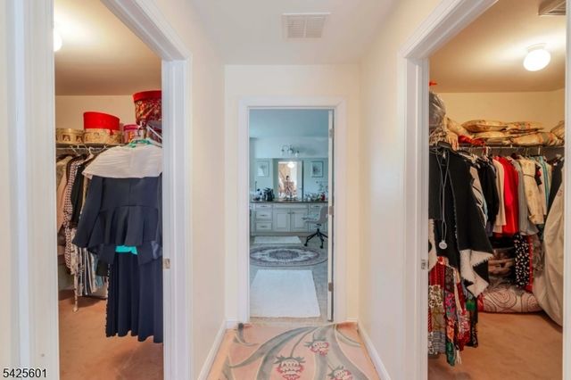 12 Morgan Way, East Hanover Twp., NJ 07936