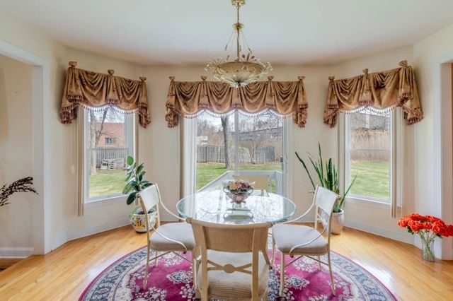 12 Morgan Way, East Hanover Twp., NJ 07936