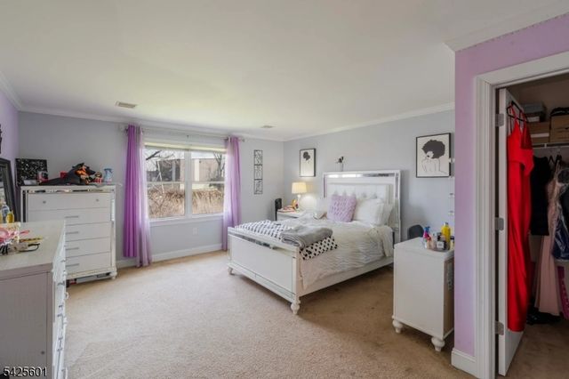 12 Morgan Way, East Hanover Twp., NJ 07936