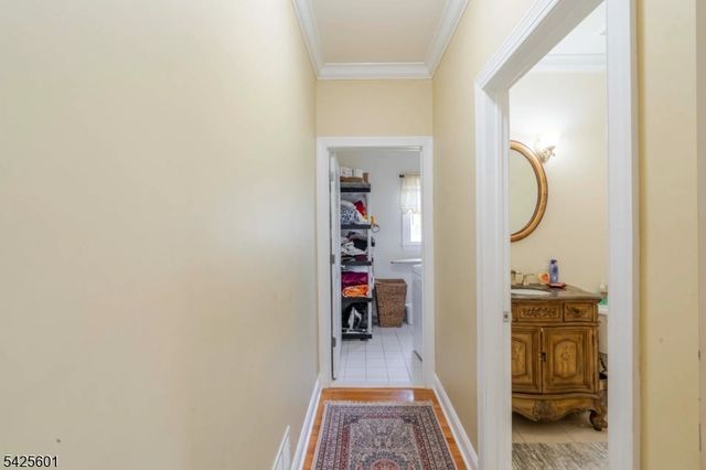 12 Morgan Way, East Hanover Twp., NJ 07936