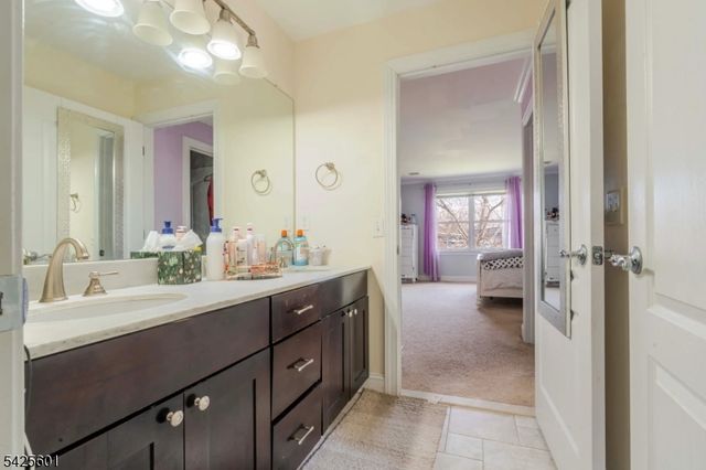 12 Morgan Way, East Hanover Twp., NJ 07936