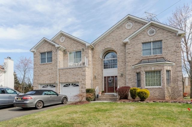 12 Morgan Way, East Hanover Twp., NJ 07936