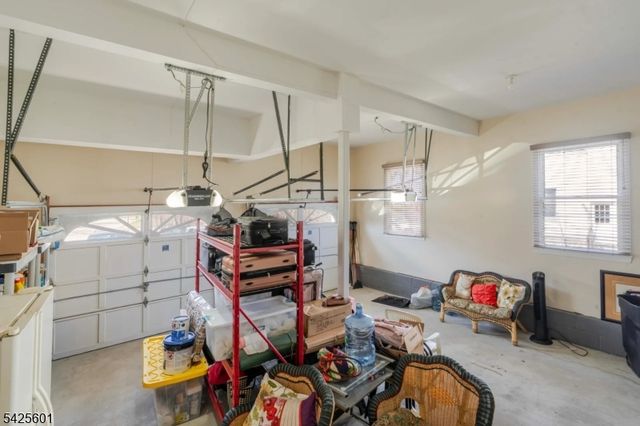 12 Morgan Way, East Hanover Twp., NJ 07936