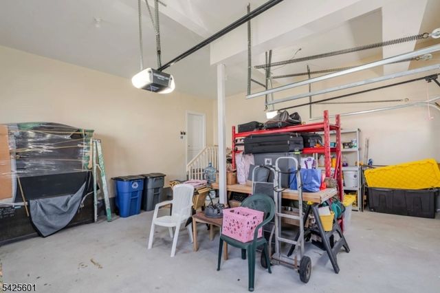 12 Morgan Way, East Hanover Twp., NJ 07936