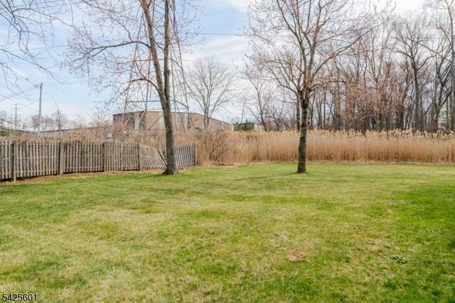 12 Morgan Way, East Hanover Twp., NJ 07936