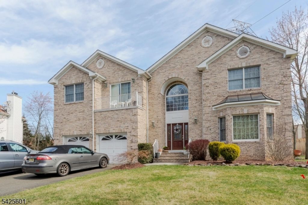 12 Morgan Way, East Hanover Twp., NJ 07936