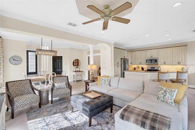 8204 VILLA GRANDE COURT, Sarasota, FL 34243