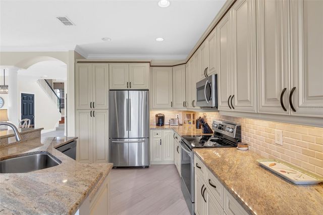 8204 VILLA GRANDE COURT, Sarasota, FL 34243