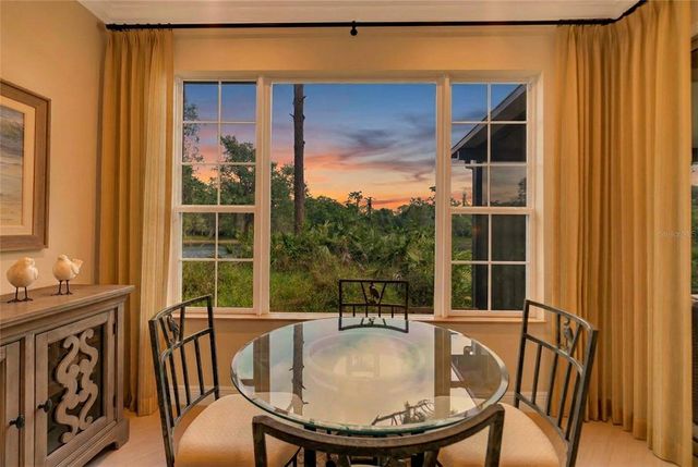 8204 VILLA GRANDE COURT, Sarasota, FL 34243