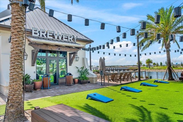 8204 VILLA GRANDE COURT, Sarasota, FL 34243