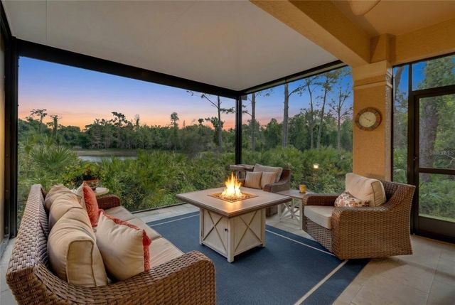 8204 VILLA GRANDE COURT, Sarasota, FL 34243