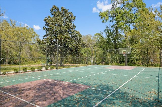 8204 VILLA GRANDE COURT, Sarasota, FL 34243