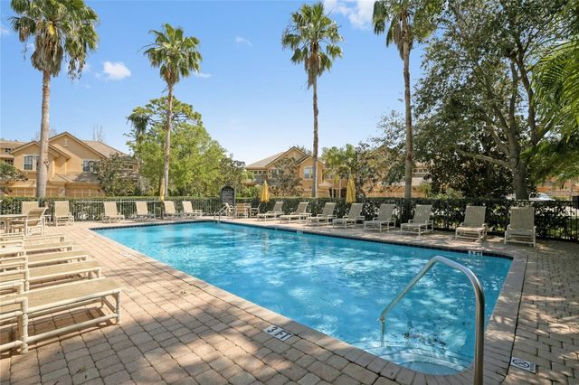 8204 VILLA GRANDE COURT, Sarasota, FL 34243