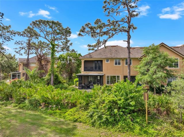 8204 VILLA GRANDE COURT, Sarasota, FL 34243