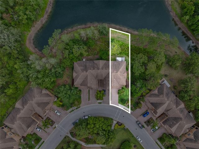 8204 VILLA GRANDE COURT, Sarasota, FL 34243