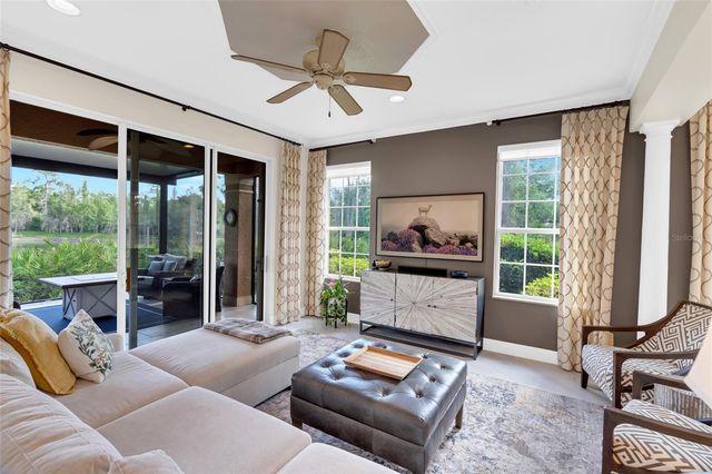 8204 VILLA GRANDE COURT, Sarasota, FL 34243