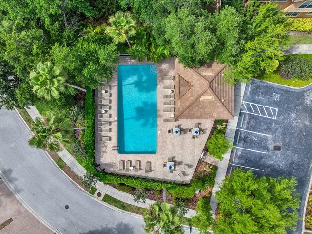 8204 VILLA GRANDE COURT, Sarasota, FL 34243