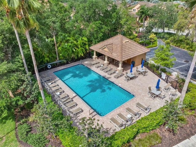 8204 VILLA GRANDE COURT, Sarasota, FL 34243