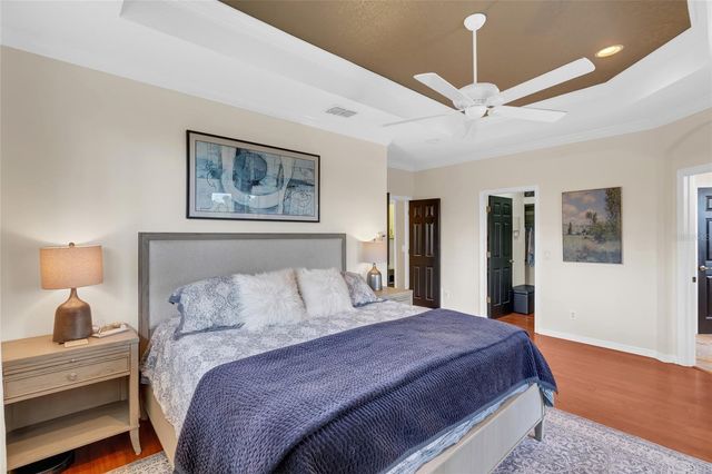 8204 VILLA GRANDE COURT, Sarasota, FL 34243