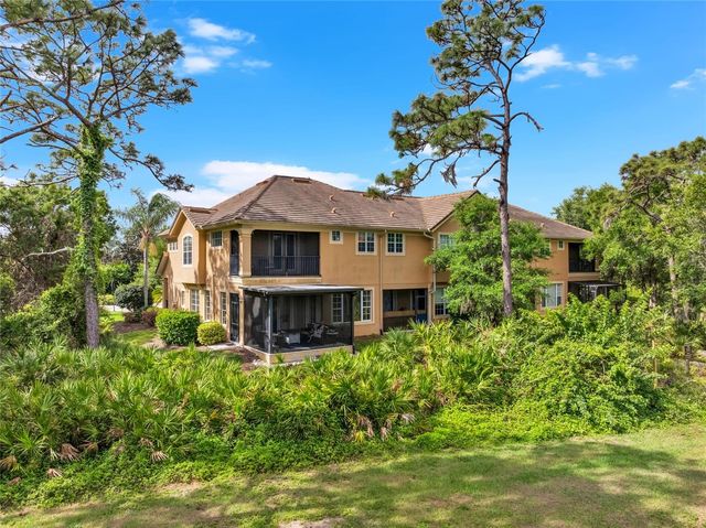 8204 VILLA GRANDE COURT, Sarasota, FL 34243