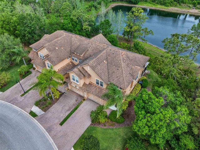 8204 VILLA GRANDE COURT, Sarasota, FL 34243