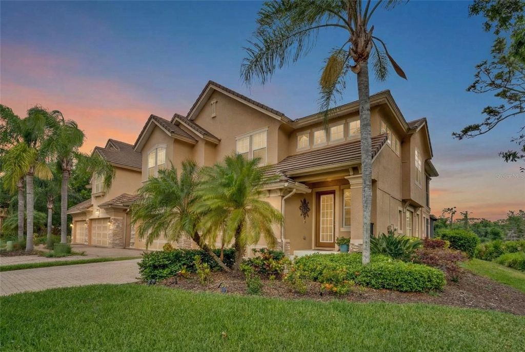 8204 VILLA GRANDE COURT, Sarasota, FL 34243
