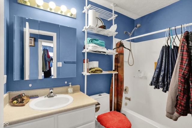 3137 Hemlock Way, Indianapolis, IN 46203