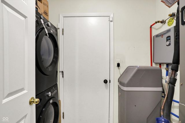 3137 Hemlock Way, Indianapolis, IN 46203