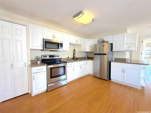 1616 Liholiho Street 1401, Honolulu, HI 96822