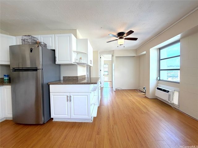 1616 Liholiho Street 1401, Honolulu, HI 96822