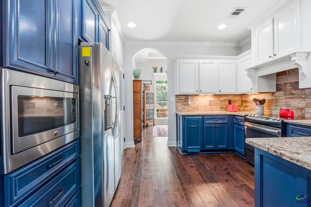 303 Brown Thrasher Lane, Kathleen, GA 31047