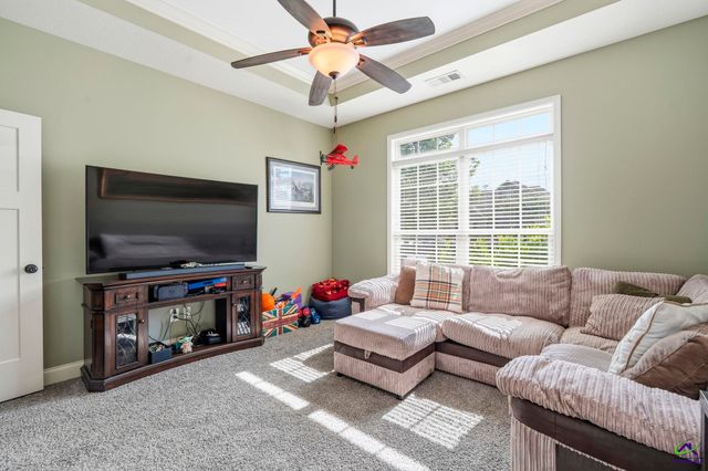 303 Brown Thrasher Lane, Kathleen, GA 31047