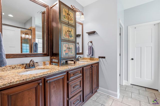 303 Brown Thrasher Lane, Kathleen, GA 31047