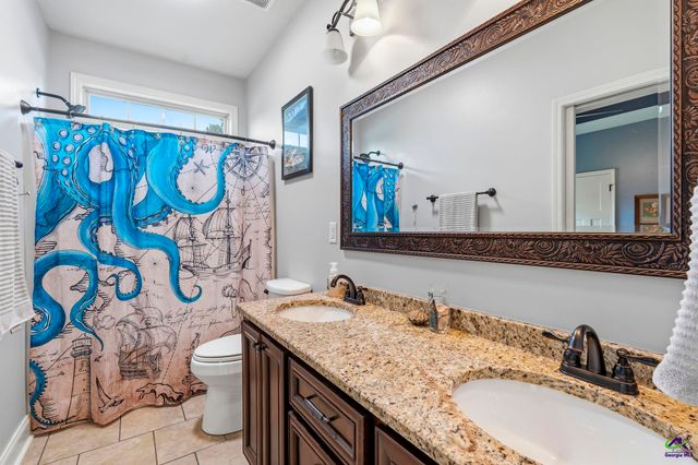 303 Brown Thrasher Lane, Kathleen, GA 31047