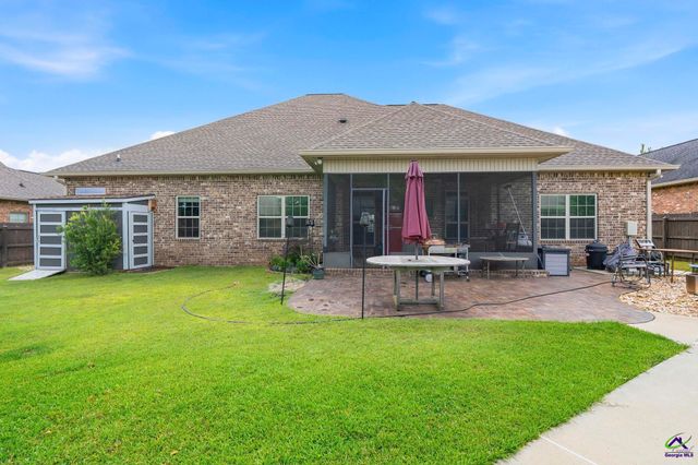 303 Brown Thrasher Lane, Kathleen, GA 31047
