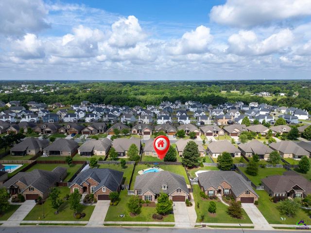303 Brown Thrasher Lane, Kathleen, GA 31047