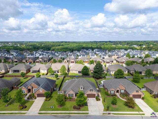 303 Brown Thrasher Lane, Kathleen, GA 31047