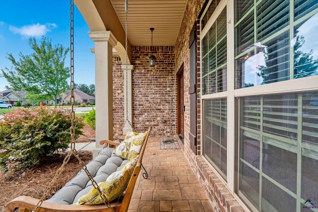 303 Brown Thrasher Lane, Kathleen, GA 31047